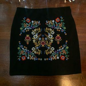 Embroidered black skirt